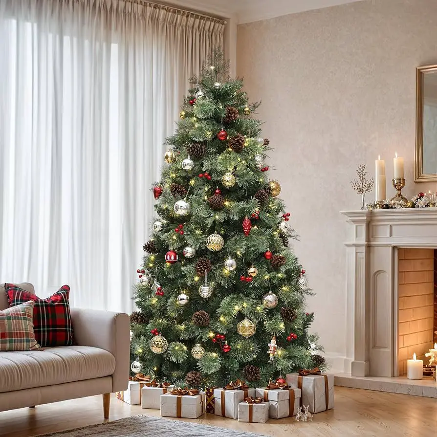 Living Room Focal Point: Tall Christmas Tree with Red and Gold Decorations Living Room Focal Point: Tall Christmas Tree with Red and Gold Decorations — Red and Green Christmas Tree