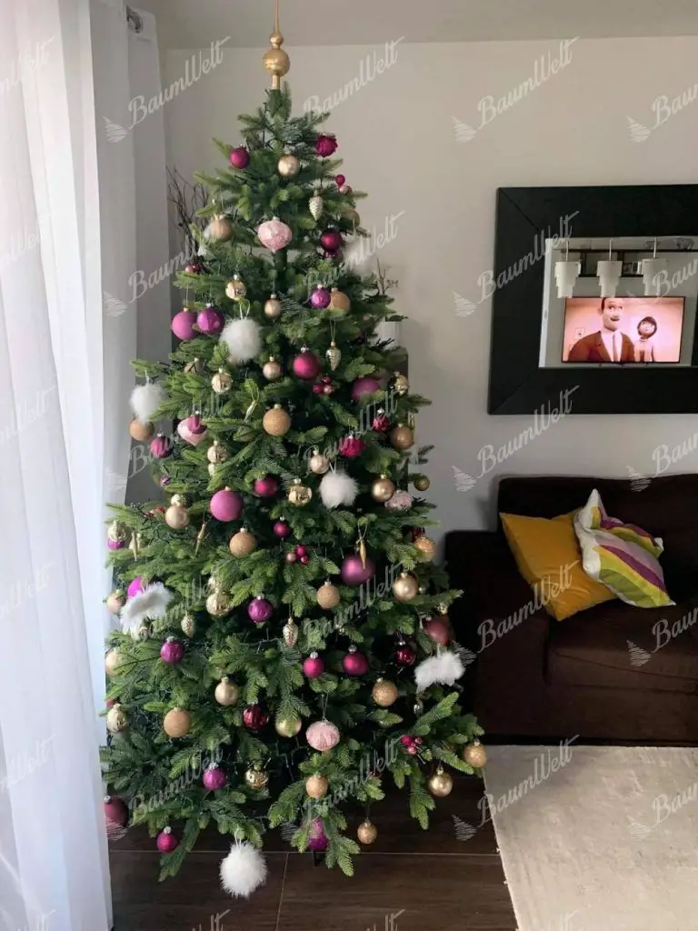 Traditional Christmas Tree with Pink and Gold Ornaments — Christmas Tree Trends 2026