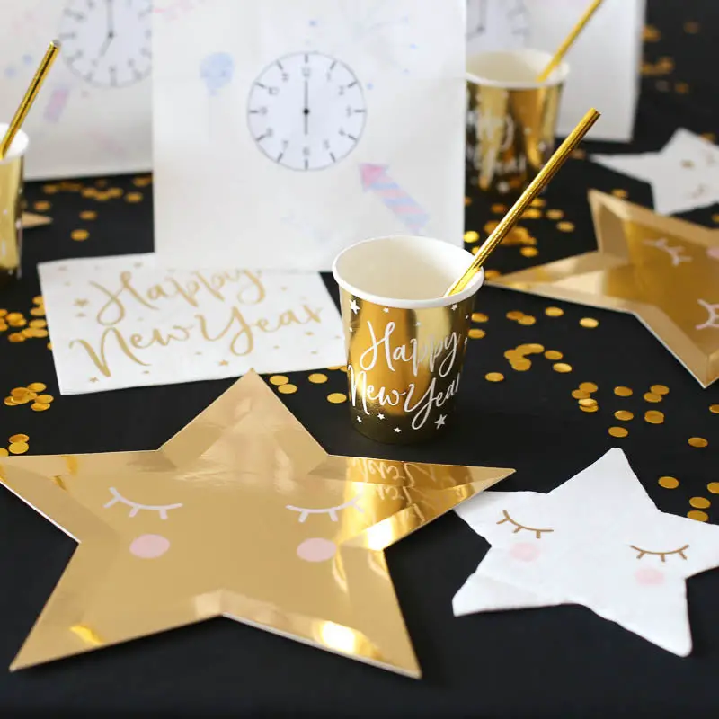 Whimsical Tableware with Sleepy Eye Star Plates — New Years Eve Party for Kids