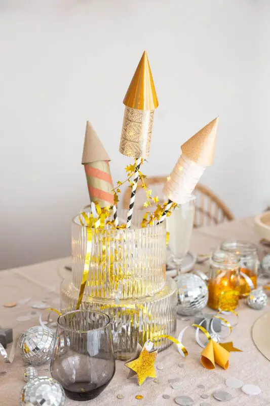 Festive Firework Centerpiece in Glass Vases Festive Firework Centerpiece in Glass Vases — New Years Eve Party Decor