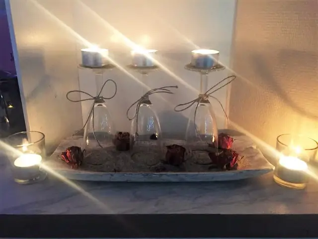 Romantic Candlelit Table with Rose Gold and Copper Romantic Candlelit Table with Rose Gold and Copper — New Years Eve Date Night at Home
