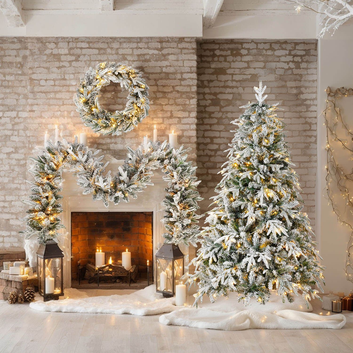 Flocked Christmas Tree in a Winter Wonderland Living Room Flocked Christmas Tree in a Winter Wonderland Living Room — Winter Wonderland Christmas Tree