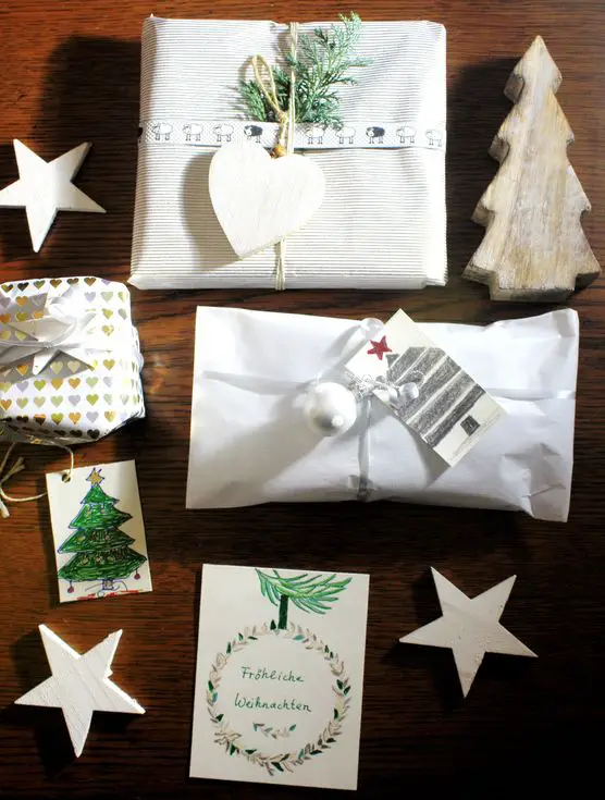 Traditional Gift Wrapping with Wooden Stars and Greenery — Christmas Crafts for Adults
