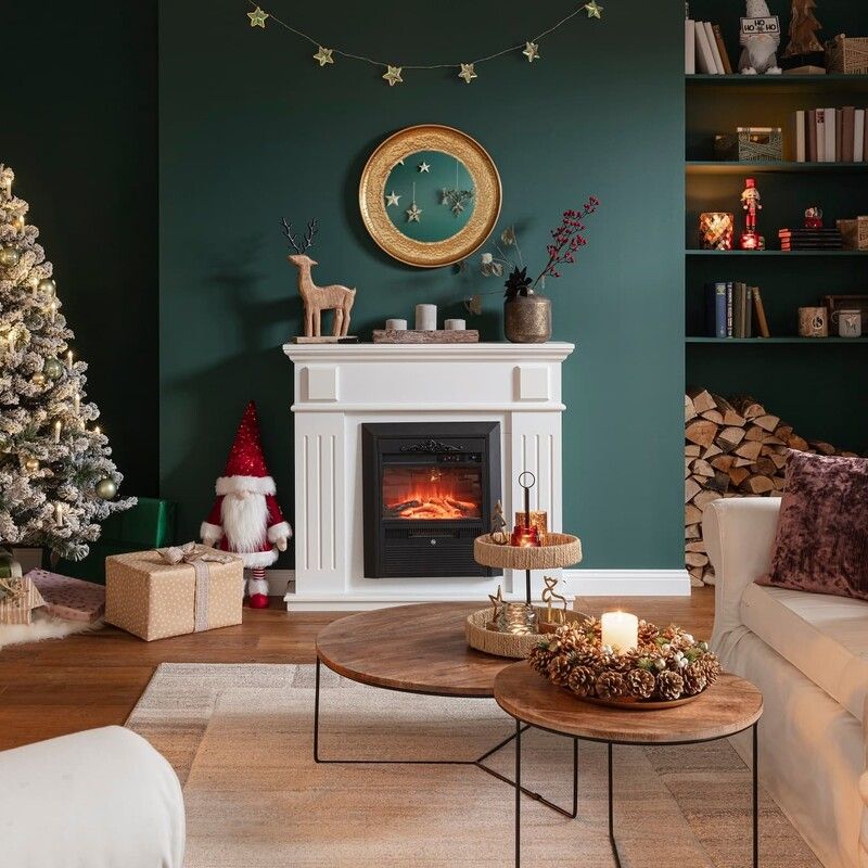 A Luxurious Christmas Living Room Centered on a Decorated Fireplace A Luxurious Christmas Living Room Centered on a Decorated Fireplace — Cozy Christmas Decor