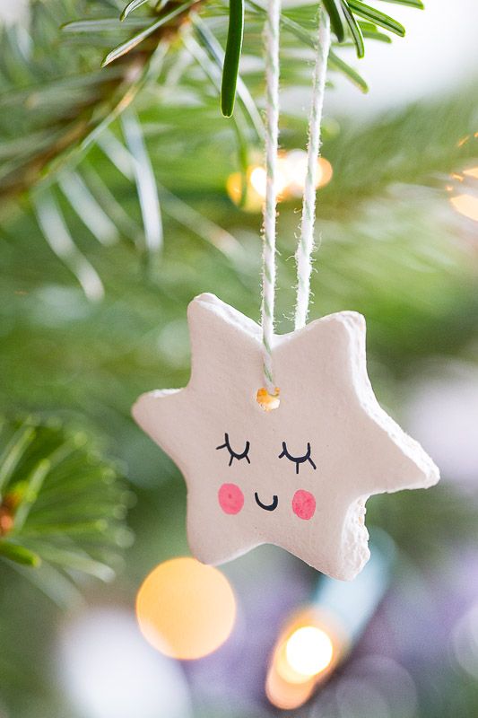 Anhänger für Weihnachtsbaum und Geschenke aus Salzteig selber machen – Pfefferminzgrün