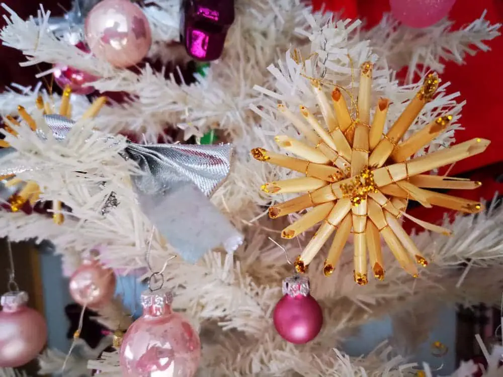 Straw Star Ornament on a White Tree Straw Star Ornament on a White Tree — Vintage Christmas Ornaments