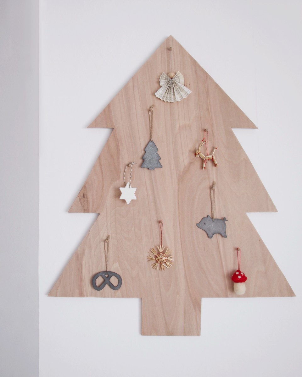 Scandi Plywood Wall-Mounted Tree — Alternative Christmas Trees