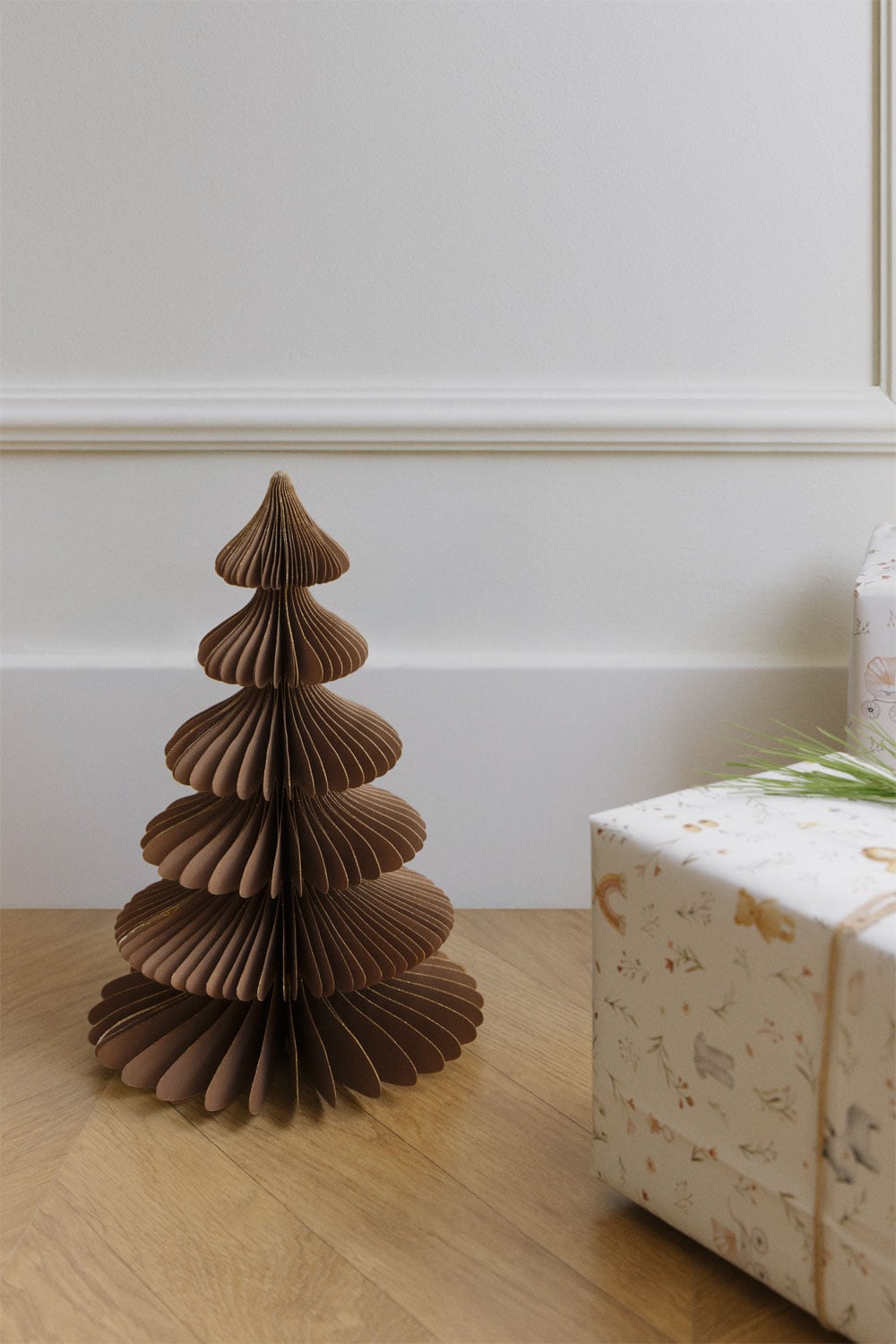 Geometric Folded Paper Christmas Tree on Wood Floor — Neutral Christmas Tree