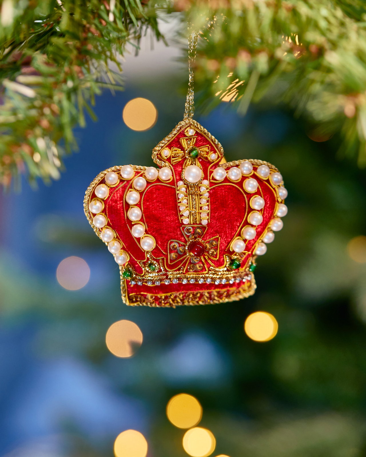 Ornate Red Fabric Crown Ornament with Gold Trim and Pearls Ornate Red Fabric Crown Ornament with Gold Trim and Pearls — Red and Gold Christmas Tree
