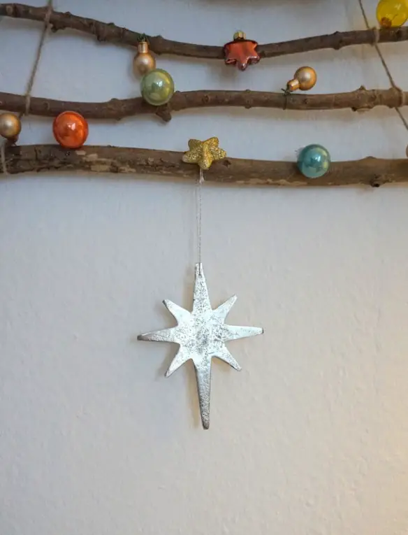 Horizontal Branches Mounted On Wall Rustic Branch Wall Tree with Glass Ornaments and Star — Wall Christmas Tree