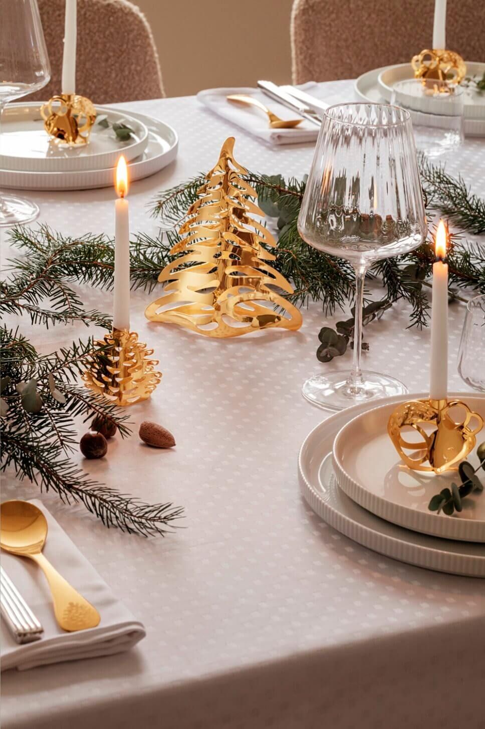 Elegant Christmas Centerpiece with Gold Tree Figurine Elegant Christmas Centerpiece with Gold Tree Figurine