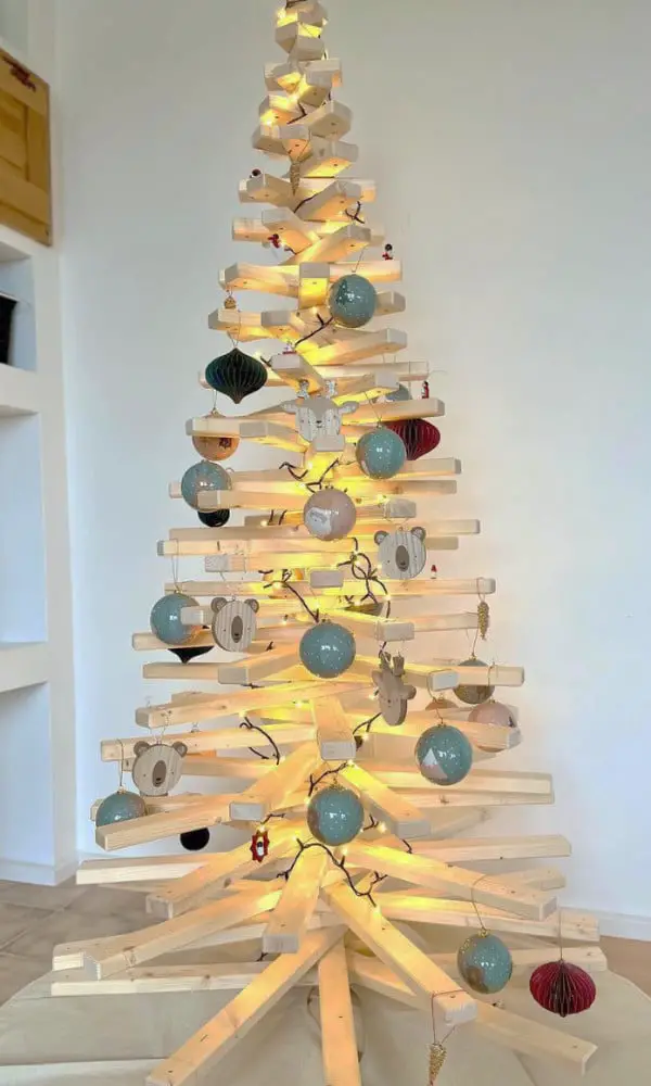 Tall Layered Wooden Christmas Tree with Blue Ornaments — Minimalist Christmas Tree