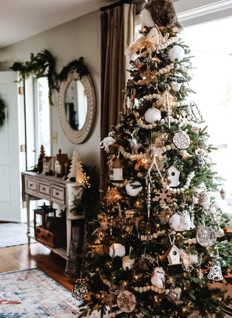 Whimsical Christmas Tree with Pom-Pom and Birdhouse Ornaments — Whimsical Christmas Decor
