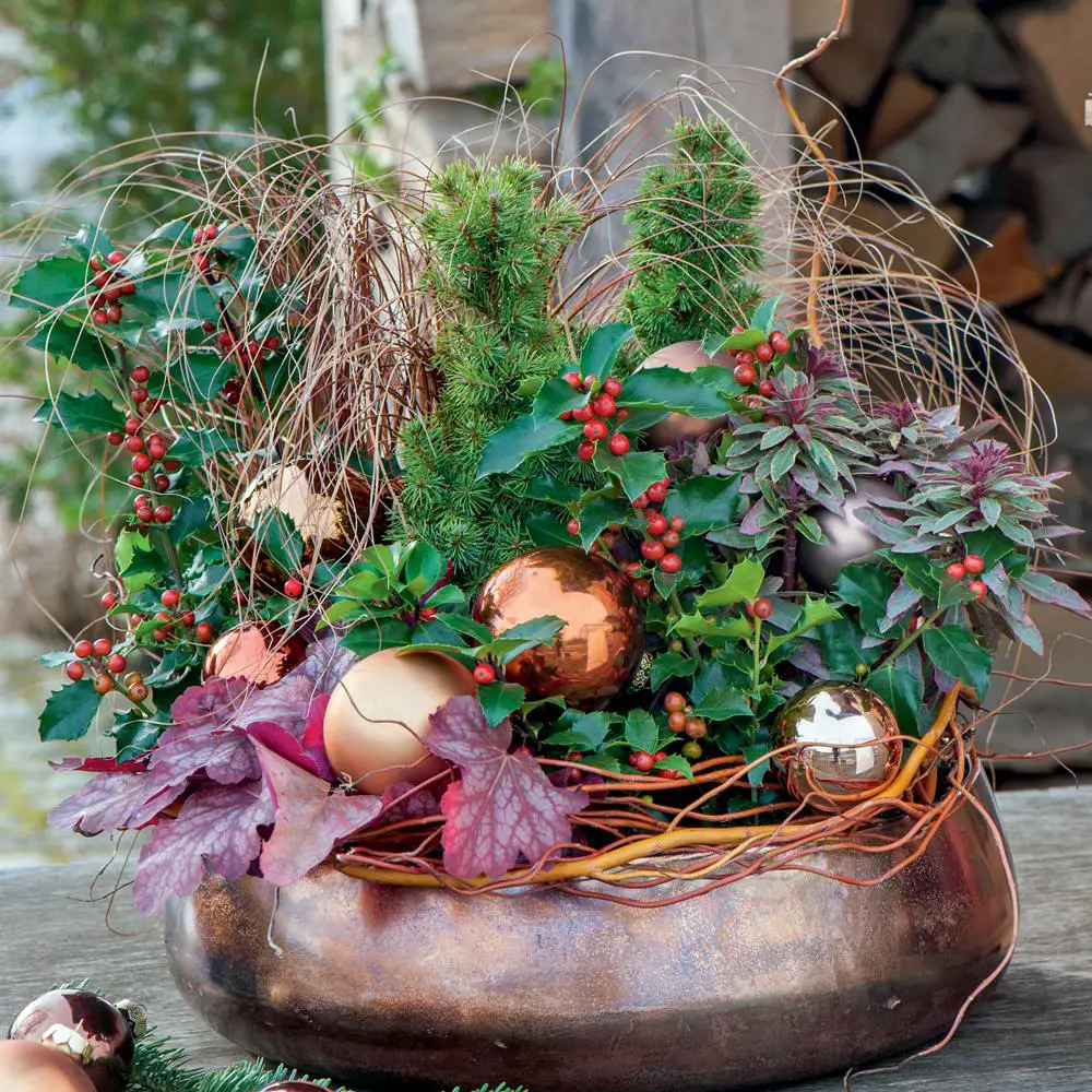 Create a Festive Centerpiece in a Copper Bowl Create a Festive Centerpiece in a Copper Bowl — Simple Christmas Outdoor Decor