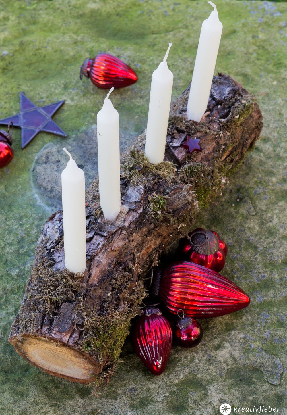 Rustic Moss Log Advent Wreath with Red Baubles Rustic Moss Log Advent Wreath with Red Baubles