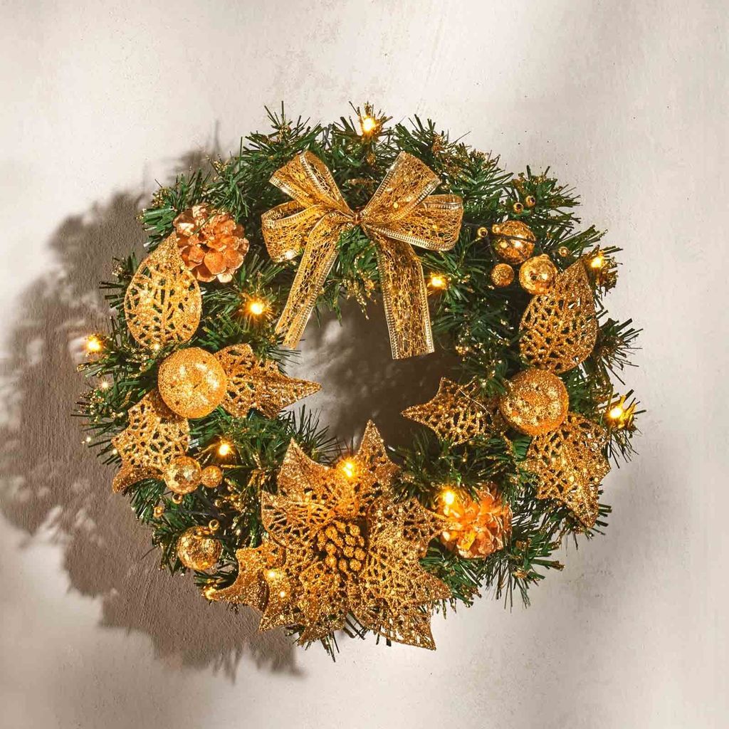 Lush Green Wreath with Sparkling Gold Ornaments and LED Lights — Christmas Wreath