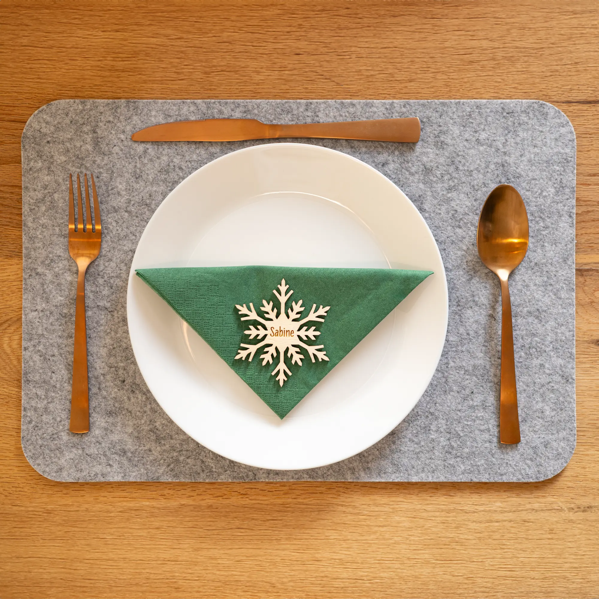Modern Wooden Snowflake Place Card with Copper Accents — Christmas Place Cards