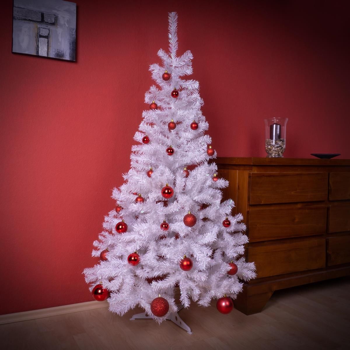 All-White Tree Dominates Red-Walled Living Room All-White Tree Dominates Red-Walled Living Room — Red and White Christmas Tree