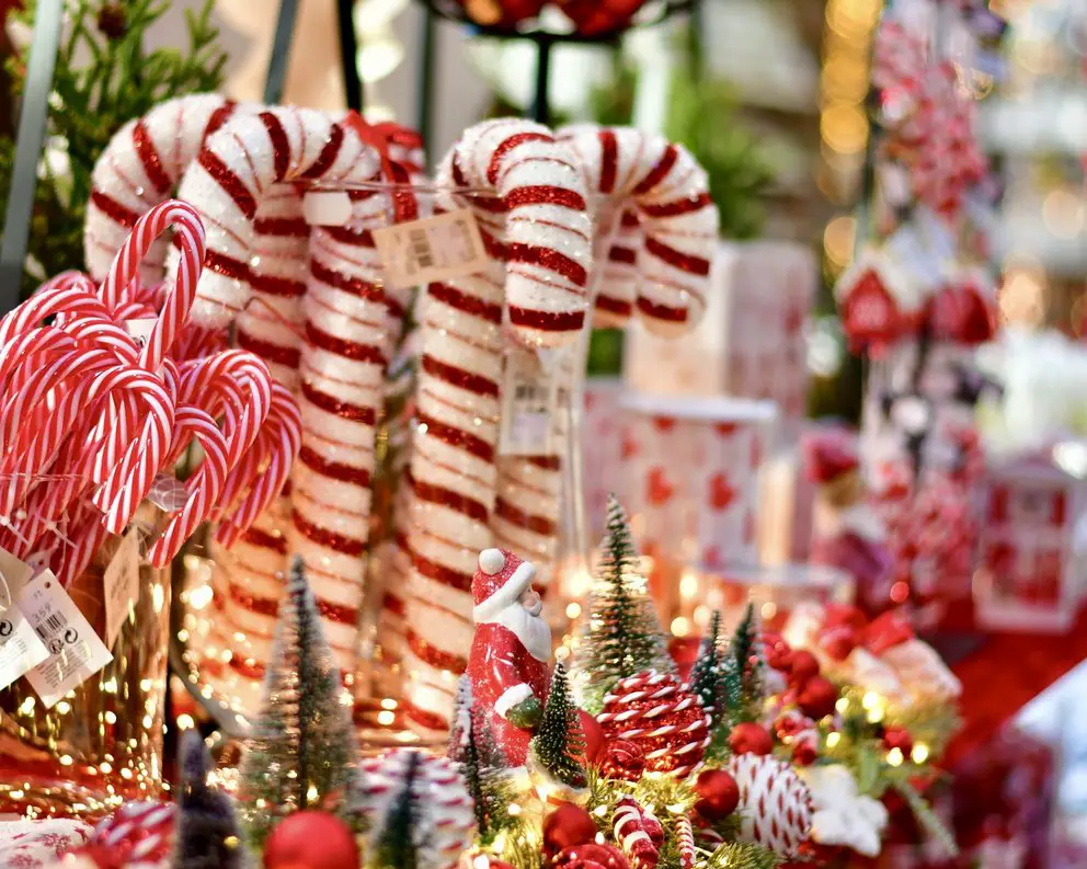 Festive Retail Display Featuring Large Glittery Candy Canes — Candy Cane Christmas Tree
