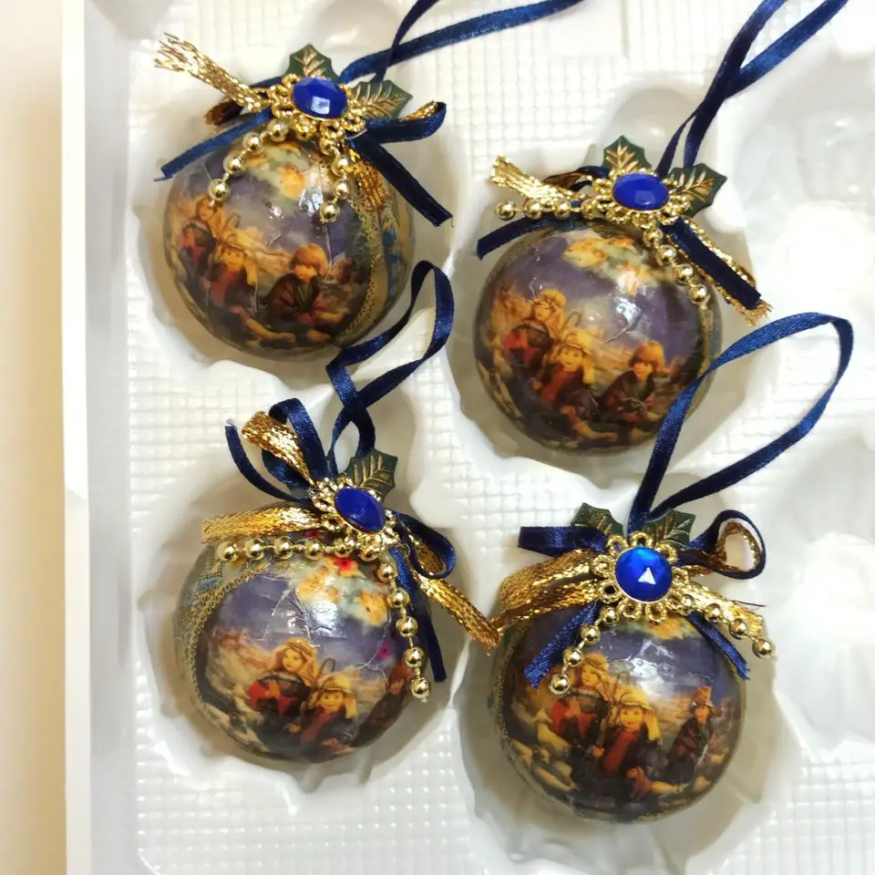 Painted Scene Ornaments in a Compartmentalized Box Painted Scene Ornaments in a Compartmentalized Box — Vintage Christmas Ornaments