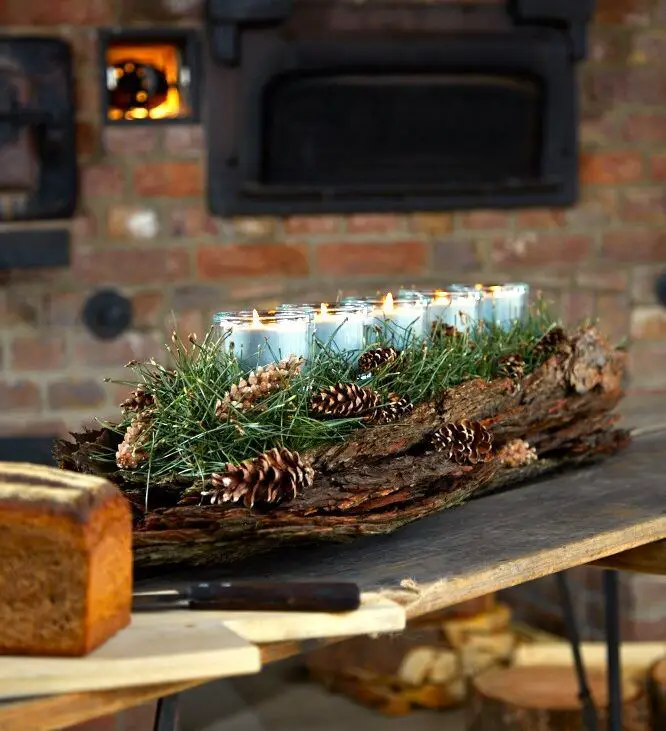 Rustic Log Centerpiece with Candles and Greenery Rustic Log Centerpiece with Candles and Greenery — Christmas Light Display Ideas