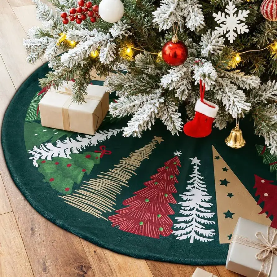 Festive Red and Green Tree Patterned Christmas Tree Skirt with Gifts Festive Red and Green Tree Patterned Christmas Tree Skirt with Gifts — Red and Green Christmas Tree