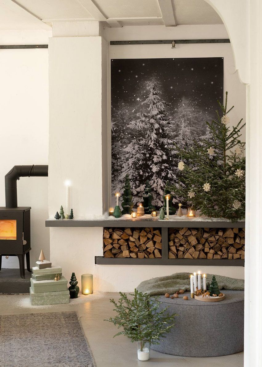 Cozy Living Room with Snowy Forest Backdrop and Real Christmas Tree Cozy Living Room with Snowy Forest Backdrop and Real Christmas Tree — Winter Wonderland Christmas Tree