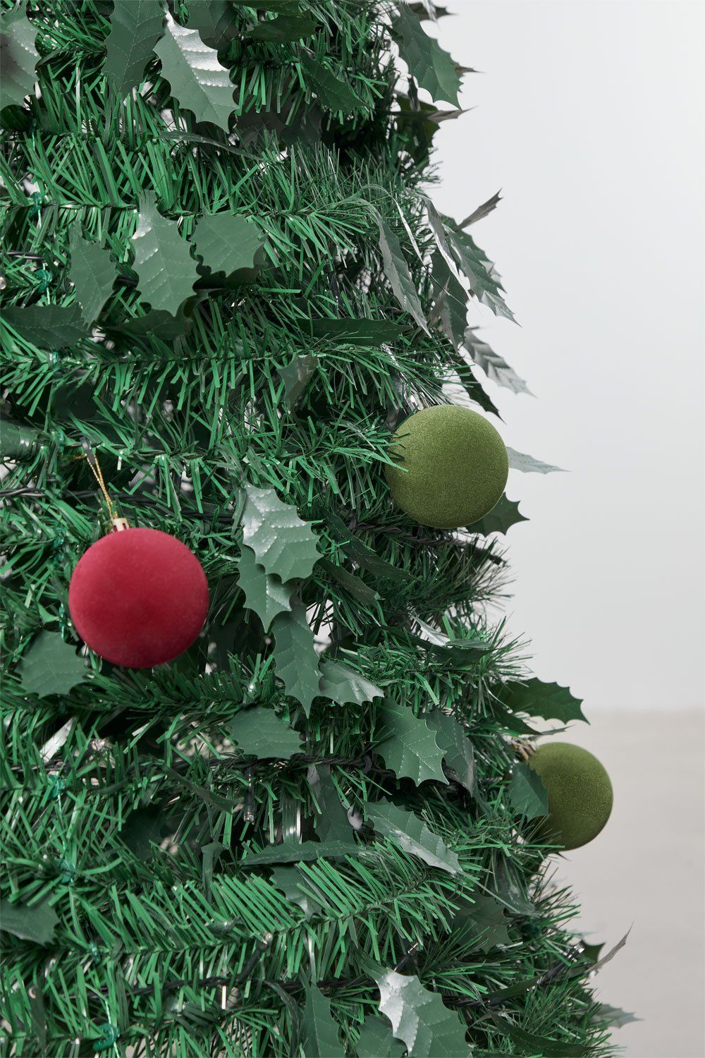 Artificial Christmas Tree with Large Red and Green Velvet Baubles Artificial Christmas Tree with Large Red and Green Velvet Baubles — Red and Green Christmas Tree