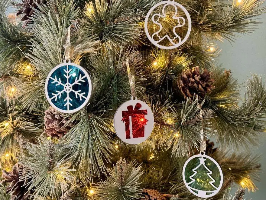 Graphic White Cut-Out Christmas Ornaments — DIY Christmas Ornaments