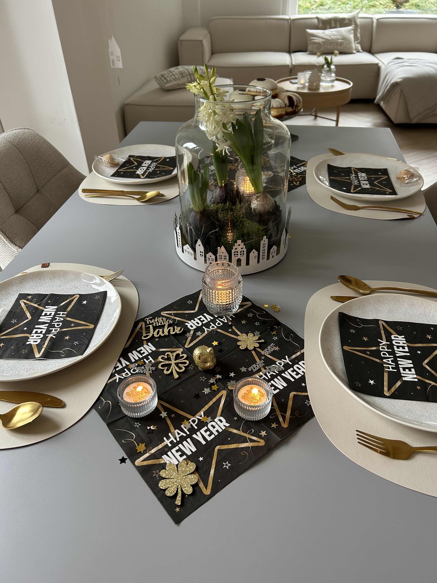 Modern Monochrome Table Setting with Gold Accents Modern Monochrome Table Setting with Gold Accents — New Years Eve Date Night at Home