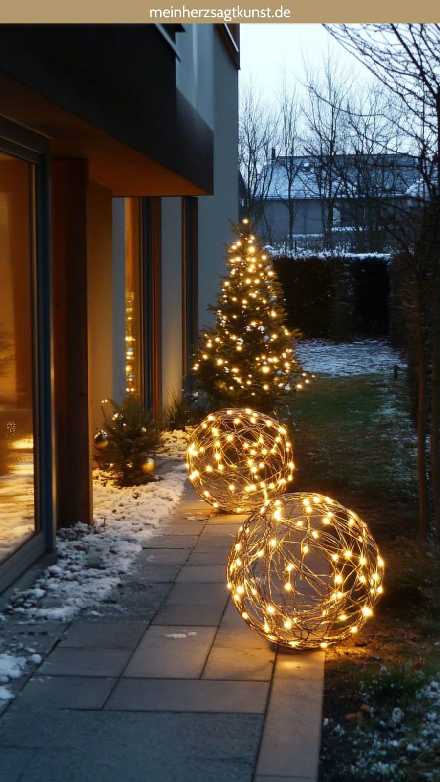 Modern Pathway Lighting with Wire Spheres and Tree Modern Pathway Lighting with Wire Spheres and Tree — Christmas Light Display Ideas
