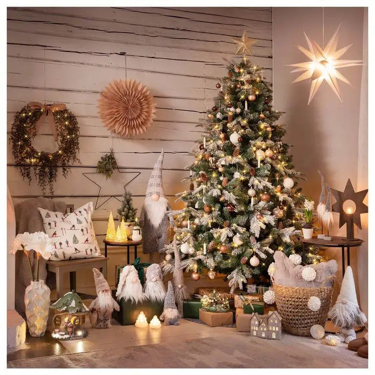 Festive Living Room Vignette with Gnomes and Star Lantern Festive Living Room Vignette with Gnomes and Star Lantern — Scandinavian Christmas Tree