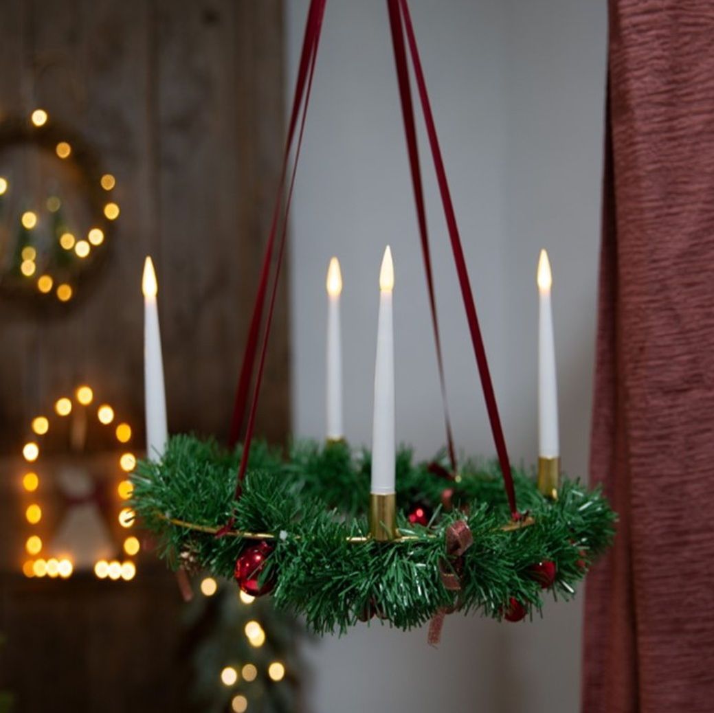 Traditional Pine Wreath with Red Baubles and LED Candles — Christmas Wreath