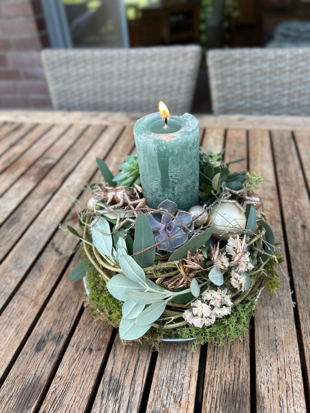 Natural Christmas Centerpiece with Candle on Twig Wreath Natural Christmas Centerpiece with Candle on Twig Wreath
