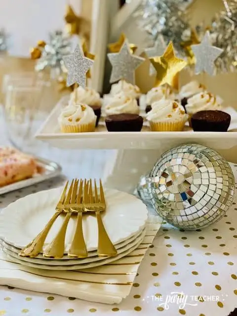 Festive Visual Idea — New Years Eve Party for Kids