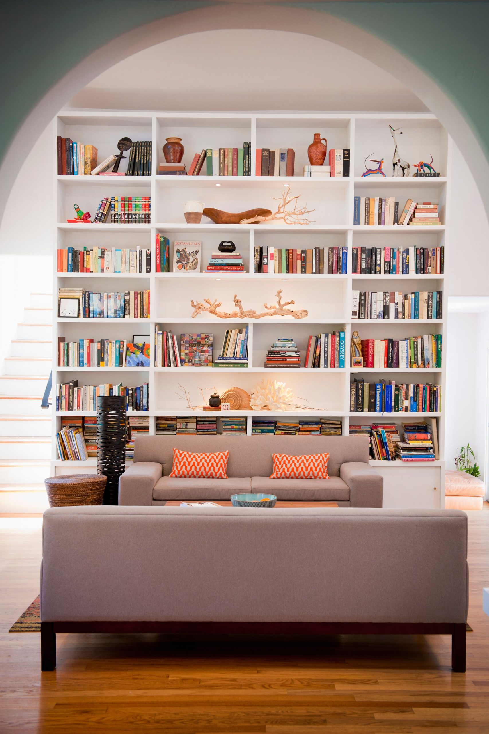 Unique Tree-Shaped Bookshelf for Christmas Unique Tree-Shaped Bookshelf for Christmas — Christmas Bookshelf Decor