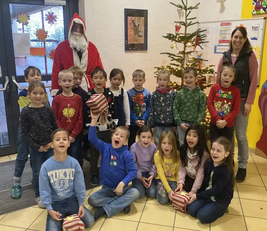 Classroom Christmas Tree with Santa Figure Classroom Christmas Tree with Santa Figure — Christmas Classroom Decor