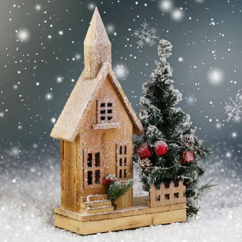 Miniature Wooden House and Christmas Tree in Snowy Display Miniature Wooden House and Christmas Tree in Snowy Display — Winter Wonderland Christmas Tree