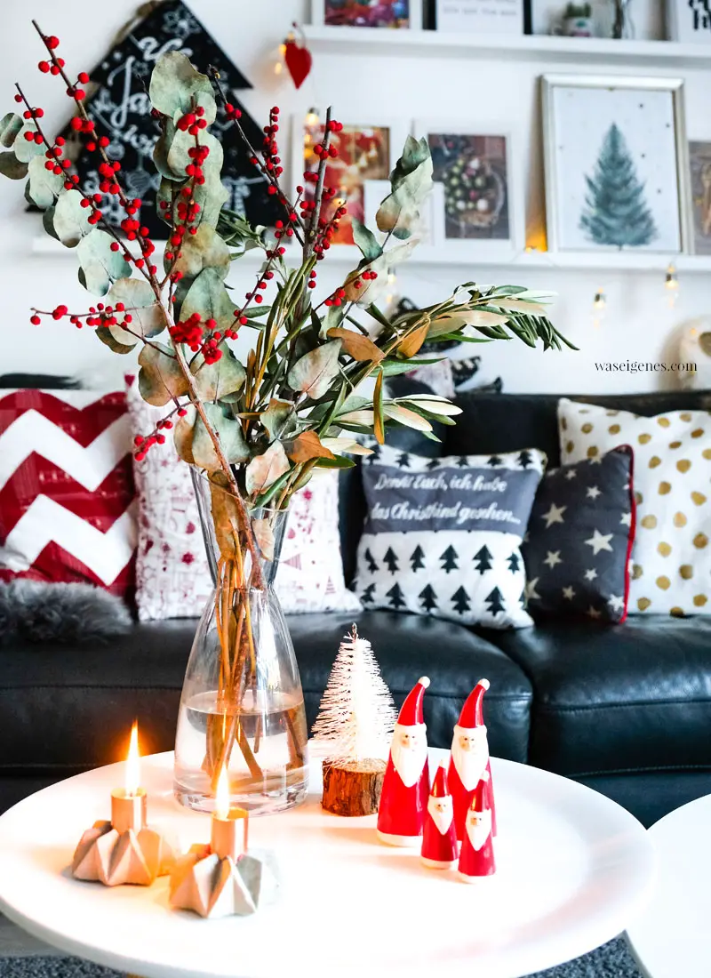 Living Room Vignette with Red Berried Eucalyptus and Gold Candles Living Room Vignette with Red Berried Eucalyptus and Gold Candles — Red and Gold Christmas Decor