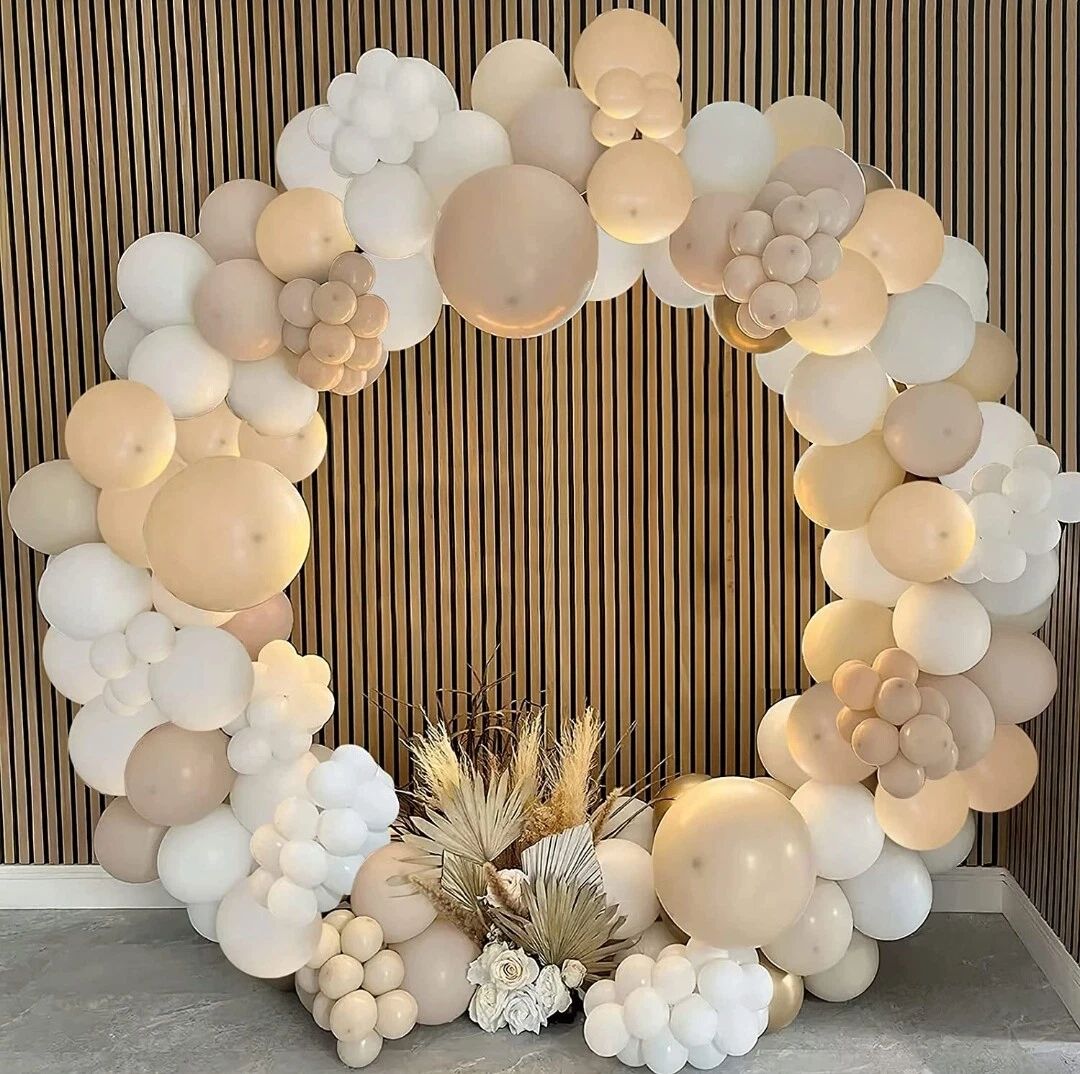 Organic Neutral Balloon Garland with Dried Florals for Entryway — New Years Eve Balloon Garland