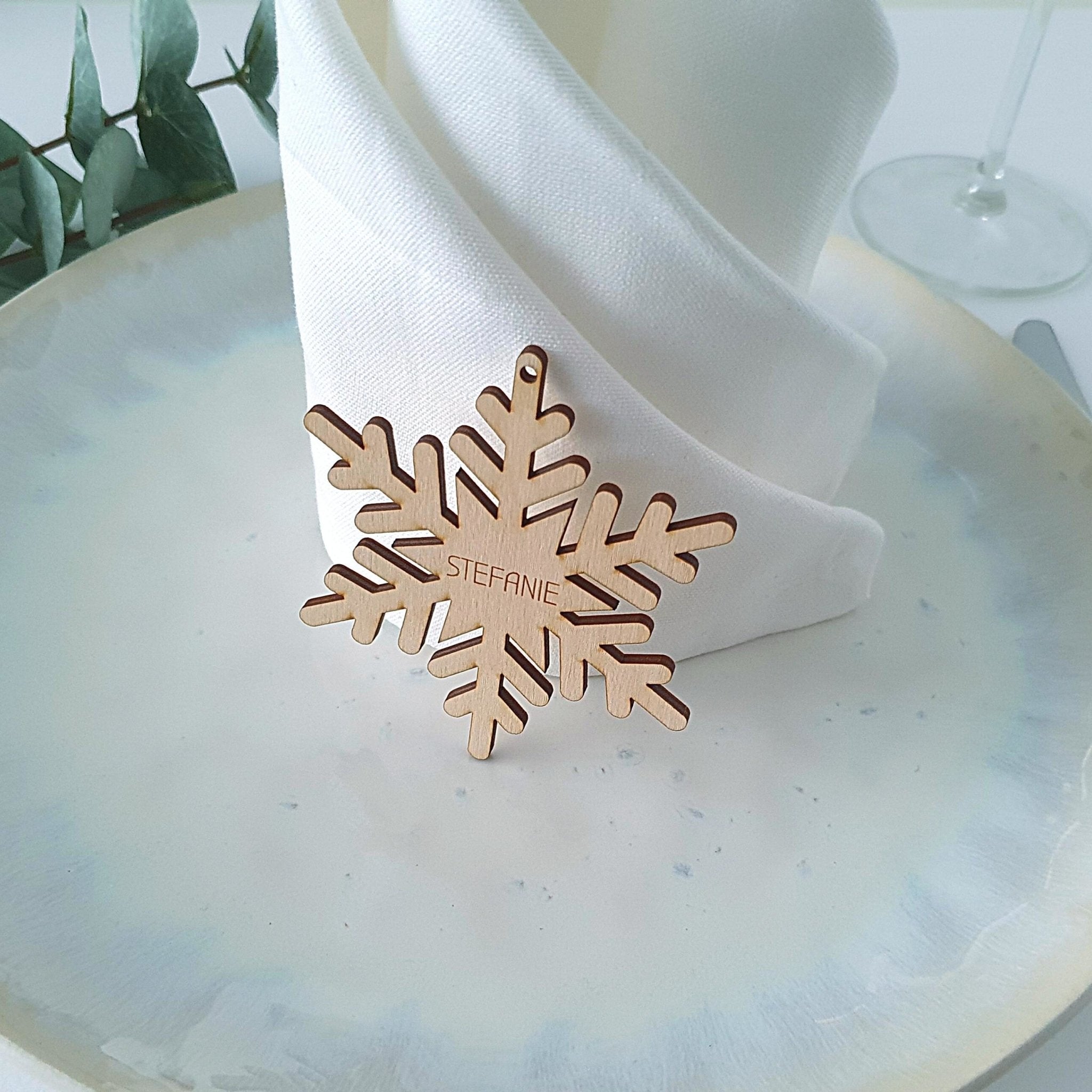 Laser-Cut Wooden Snowflake Place Card — Christmas Place Cards