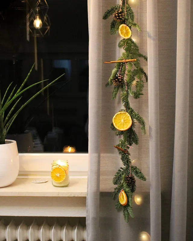 Vertical Rustic Garland with Fairy Lights and Dried Oranges — Christmas Garland