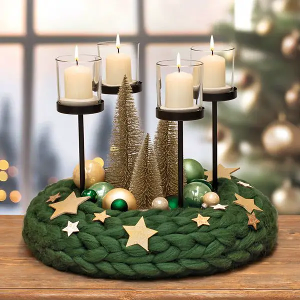 Modern Green Wool Advent Wreath with Gold Accents Modern Green Wool Advent Wreath with Gold Accents