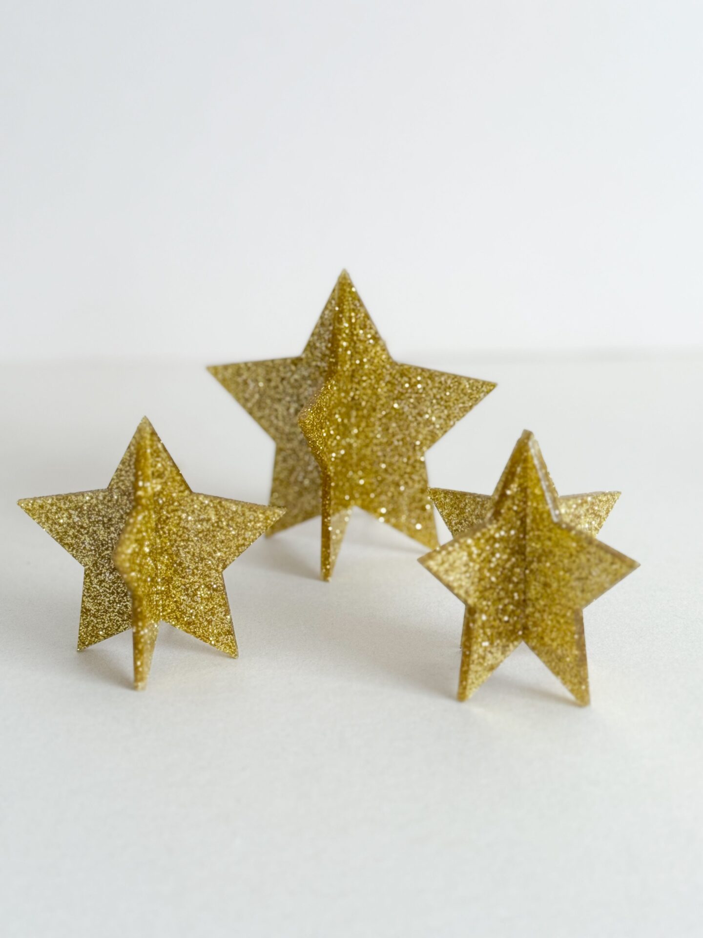 Simple and Sparkling Gold Glitter Stars for Decor — Gold New Years Eve Decor