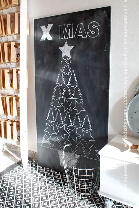Chalkboard Christmas Tree Drawing with Festive Accents — Wall Christmas Tree