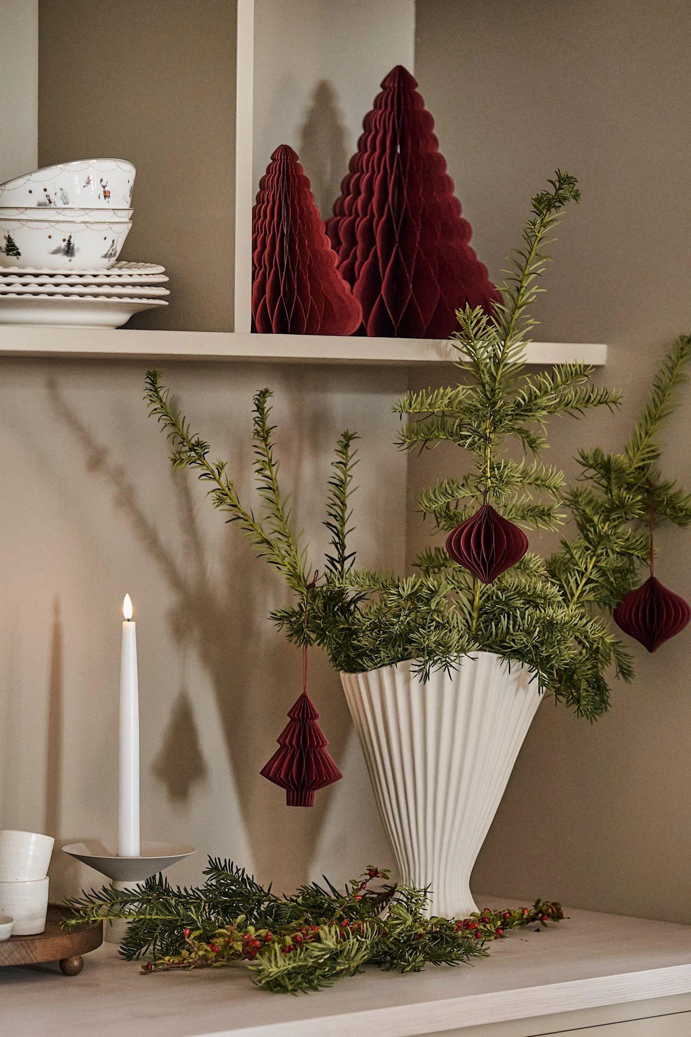 Scandi Shelf Styling with Honeycomb Ornaments — Christmas Wall Decor