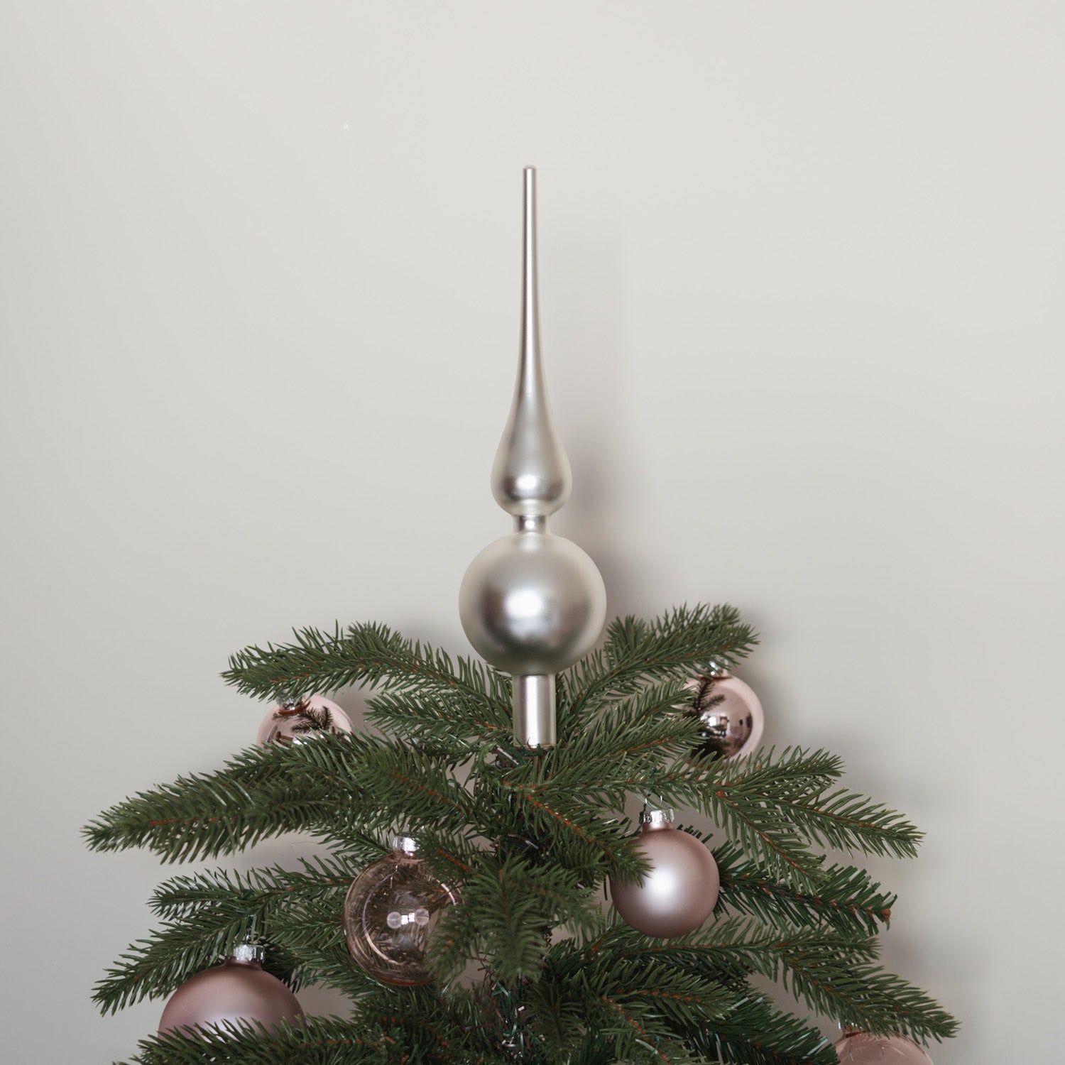 Classic Silver Glass Spire Topper with Matte Finish Classic Silver Glass Spire Topper with Matte Finish — Christmas Tree Topper