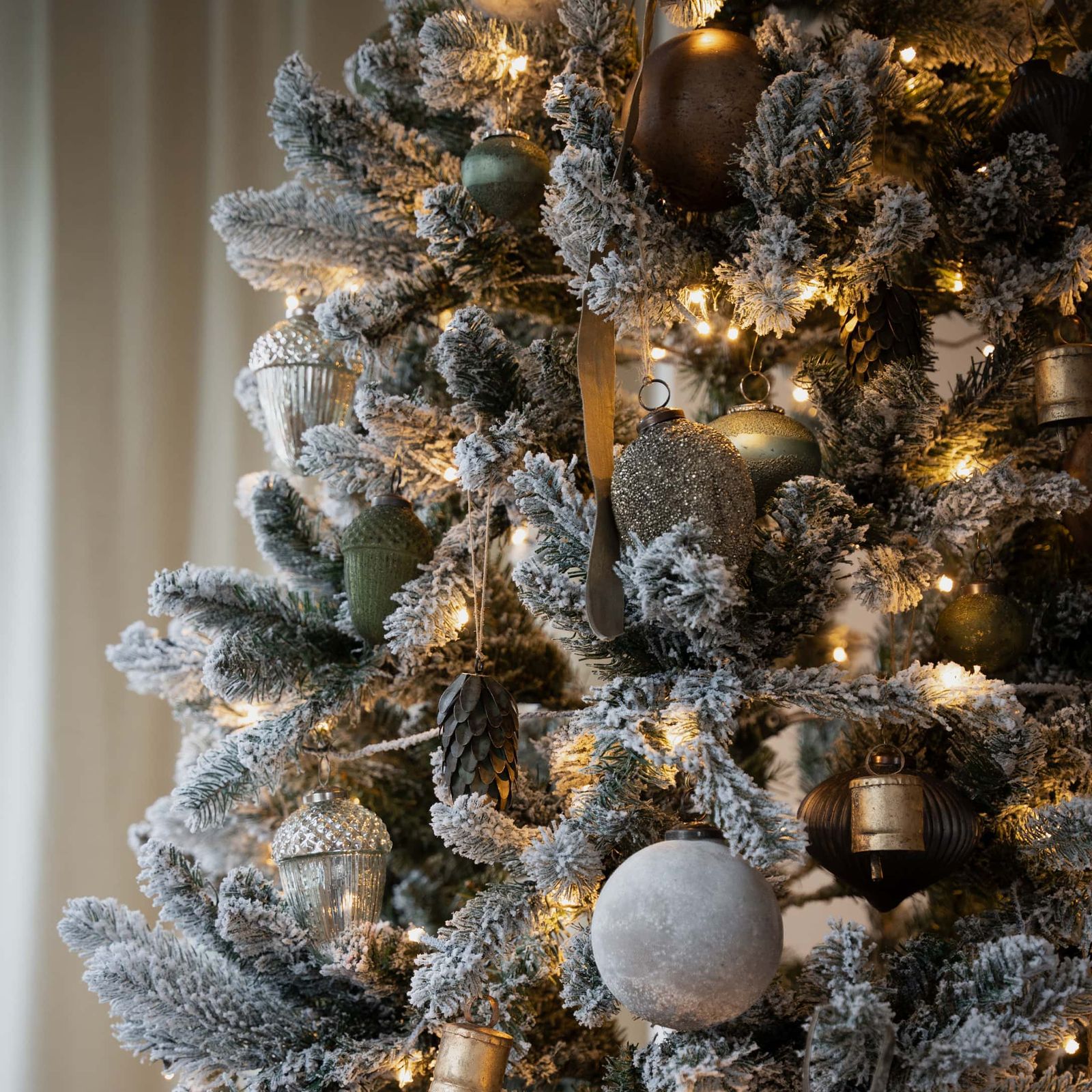 Close-Up of Flocked Christmas Tree Details — Christmas Tree Decorating