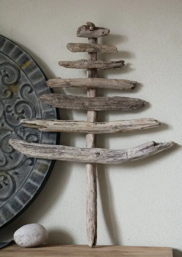 Rustic Driftwood Tree on a Shelf Vignette — Tabletop Christmas Tree Decor