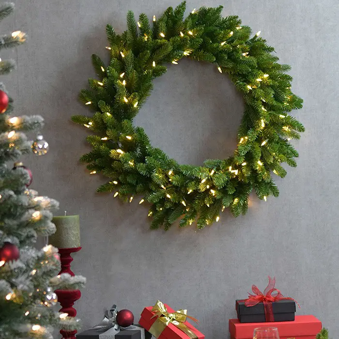 Illuminated Christmas Wreath for a Welcoming Entry — Traditional Christmas Decor